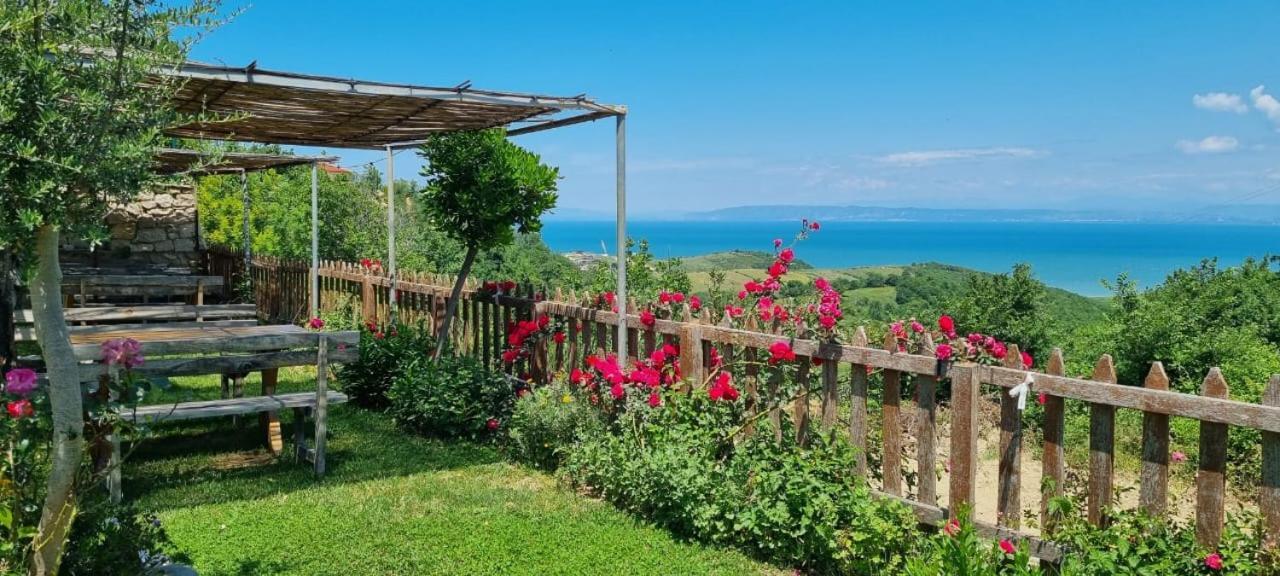 Hotel Restorant Olti Shetaj エクステリア 写真