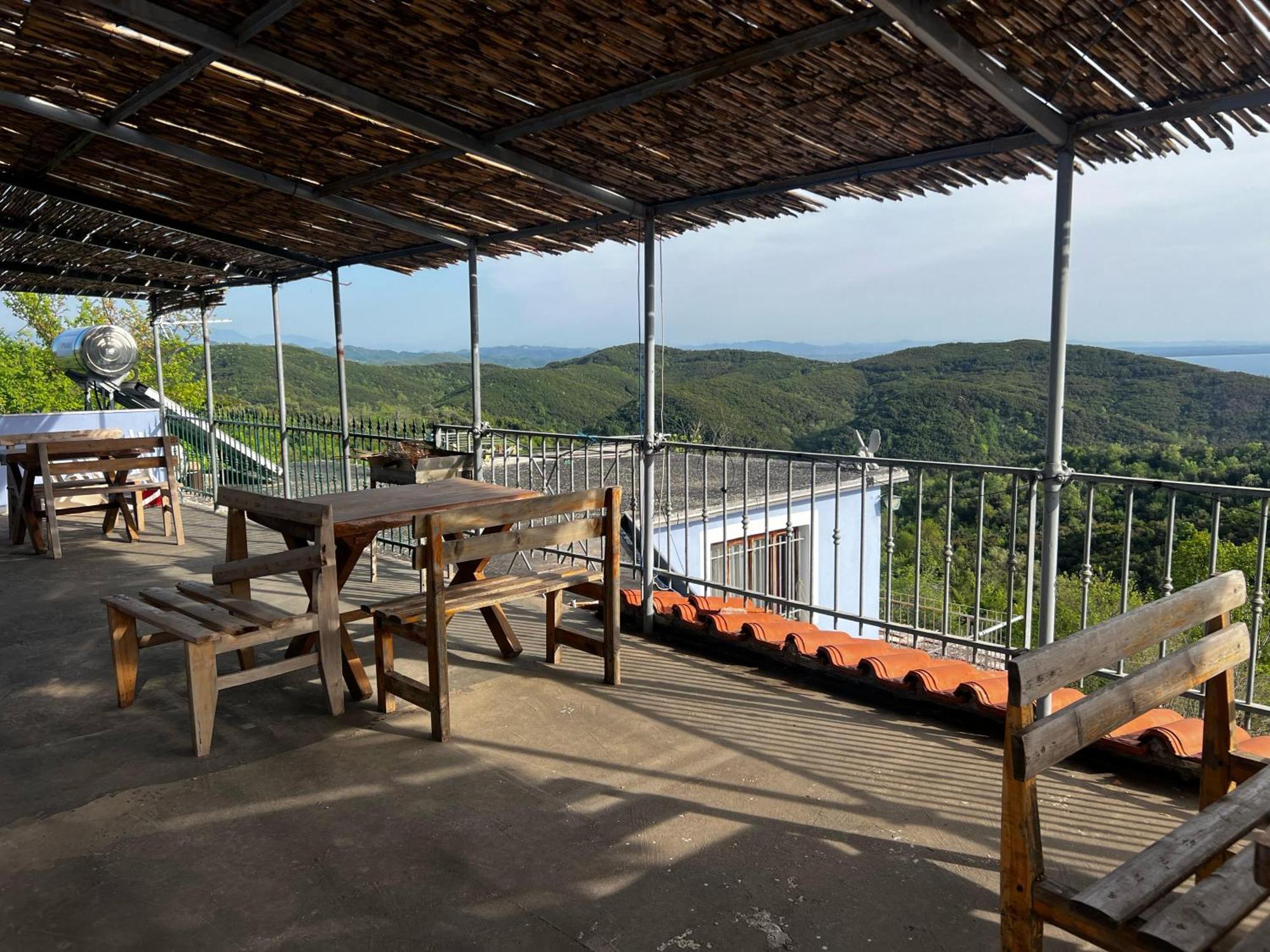 Hotel Restorant Olti Shetaj エクステリア 写真