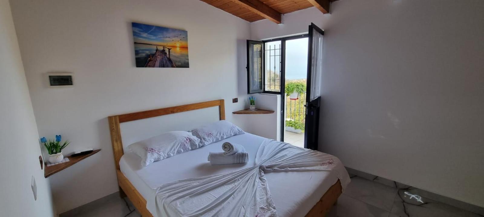 Hotel Restorant Olti Shetaj エクステリア 写真